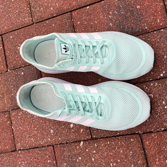 Adidas Mint and White Striped Sneakers Size 9 - Picture 9 of 12